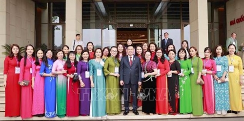 Chủ tịch Quốc hội Nhà báo nữ Việt Nam luôn giữ Tâm sáng, lòng trong, bút sắc