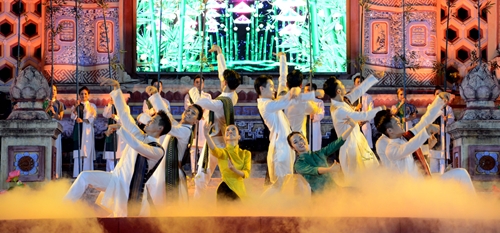 Khoảng 300 ngàn lượt khách tham quan và trải nghiệm Festival Nghề truyền thống Huế 2023