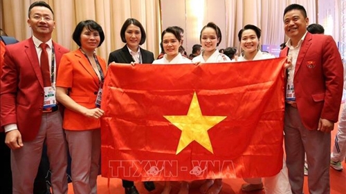 SEA Games 32 Karate mang về 2 HCV và 1 HCB cho Đoàn Thể thao Việt Nam