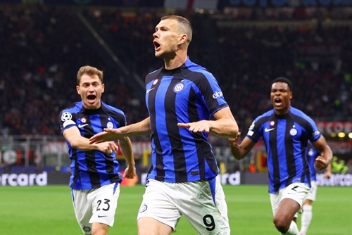 Hạ đẹp Milan trong 10 phút đầu, Inter đặt 1 chân đến Istanbul