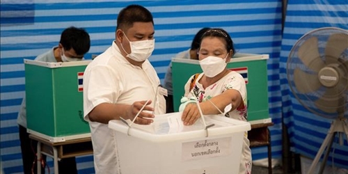 Thái Lan Lãnh đạo các đảng bỏ phiếu trong cuộc tổng tuyển cử
