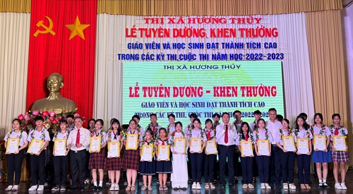 Hương Thủy Tuyên dương giáo viên, học sinh tiêu biểu năm học 2022-2023