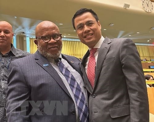 Nhà ngoại giao Trinidad và Togago được bầu làm Chủ tịch Đại Hội đồng Liên hợp quốc