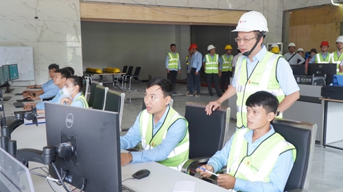 Tạo điều kiện thuận lợi để dự án Nhà máy xử lý rác thải Phú Sơn sớm đưa vào vận hành