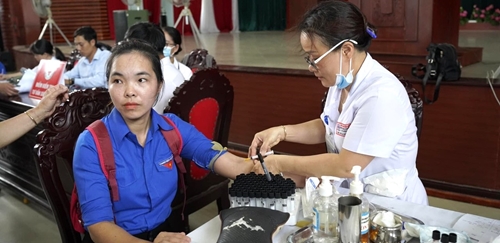 Quảng Điền thu về 400 đơn vị máu tình nguyện đợt 2 năm 2023