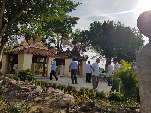 Miếu Đôi làng Dạ Lê Chánh có phải là nơi thờ hai vò xương sọ Nguyễn Nhạc, Nguyễn Huệ