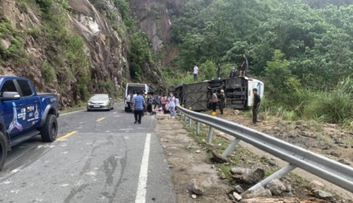 Tập trung tối đa lực lượng cứu chữa nạn nhân vụ tai nạn giao thông đặc biệt nghiêm trọng tại Khánh Hoà