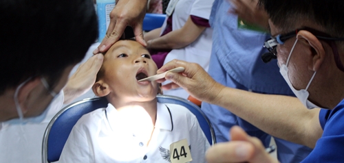 Tiếp nhận đăng ký phẫu thuật cho các bệnh nhân bị khe hở môi - vòm miệng