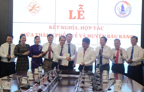 Ký kết thoả thuận kết nghĩa, hợp tác giữa TP Huế và huyện Bàu Bàng Bình Dương