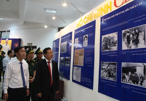 Giới thiệu hơn 200 hình ảnh, tài liệu và hiện vật phác họa chân dung Chủ tịch Hồ Chí Minh
