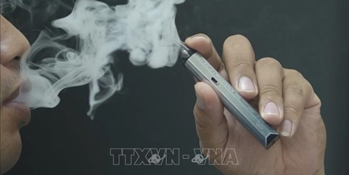 Pháp lên kế hoạch cấm thuốc lá điện tử dùng một lần