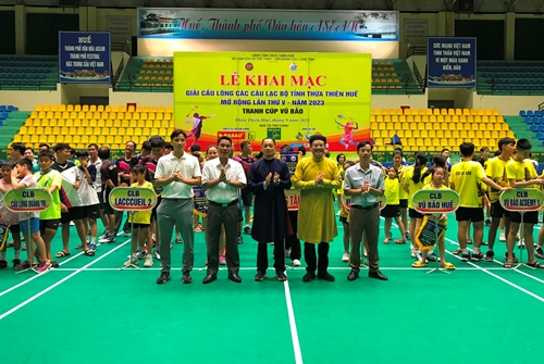Trên 600 vận động viên tham gia Giải Cầu lông các Câu lạc bộ tỉnh Thừa Thiên Huế mở rộng lần thứ V