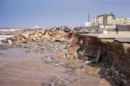 Động đất, lũ lụt tàn phá Bắc Phi khiến hàng chục nghìn người chết và mất tích