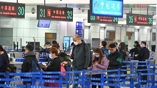 Trung Quốc nới lỏng thủ tục xin thị thực để thu hút du khách nước ngoài