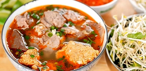 6 món ăn của Huế được vinh danh món ẩm thực tiêu biểu Việt Nam