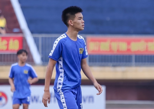 Ba cầu thủ CLB Huế tham dự giải bóng đá giao hữu quốc tế U18 Seoul EOU Cup 2023