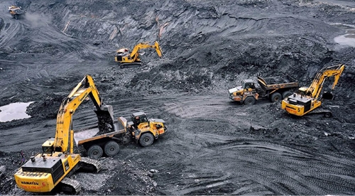 Đóng cửa mỏ than và chuyển đổi năng lượng Ngành than đá có thể mất 1 triệu việc làm