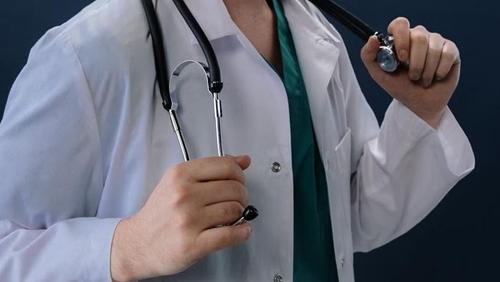 Bác sĩ Hàn Quốc thuộc top những người có thu nhập cao nhất trong lĩnh vực y tế