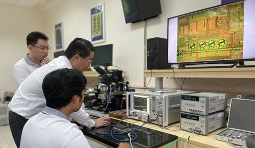 Trường đại học đón đầu xu hướng đào tạo ngành thiết kế vi mạch chất lượng cao