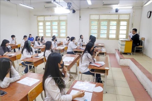 Thi tốt nghiệp THPT năm 2025 Mong giảm môn thi để bớt áp lực cho học sinh