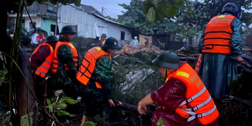 Phú Lộc Khẩn trương di dời dân ở vùng nước ngập sâu, nguy cơ sạt lở