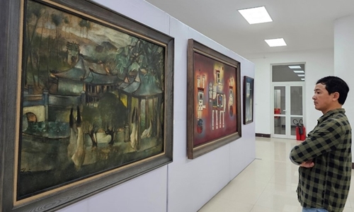 Trăn trở về không gian trưng bày tác phẩm thuộc Bảo tàng mỹ thuật Huế