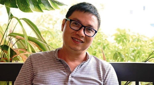 Nhà văn Nguyễn Đình Tú Số người đọc sách văn học ngày càng ít đi