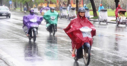 Cẩn trọng khi tham gia giao thông vào mùa mưa