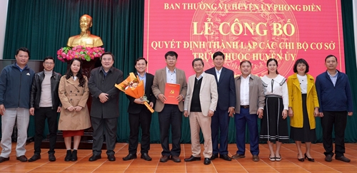 Phong Điền có thêm 7 chi bộ trực thuộc Huyện ủy