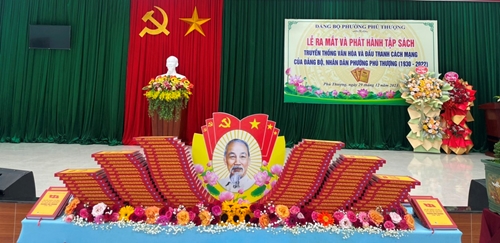Ra mắt và phát hành Lịch sử Đảng bộ phường Phú Thượng