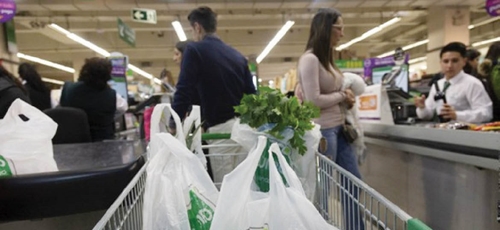 Singapore Việc sử dụng túi nhựa ở siêu thị giảm đến 80 kể từ khi thu phí bắt buộc