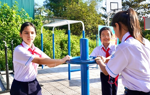 Hương Thủy Khánh thành 2 khu vui chơi, rèn luyện thân thể cho học sinh
