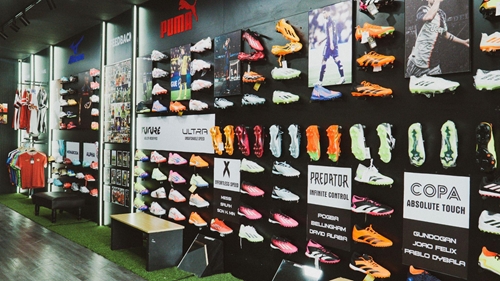 Neymar Sport - Hành trình hơn thập kỷ làm nên thương hiệu bán lẻ giày đá banh chính hãng