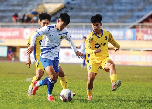 “Bốn chàng ngự lâm” của bóng đá trẻ Huế