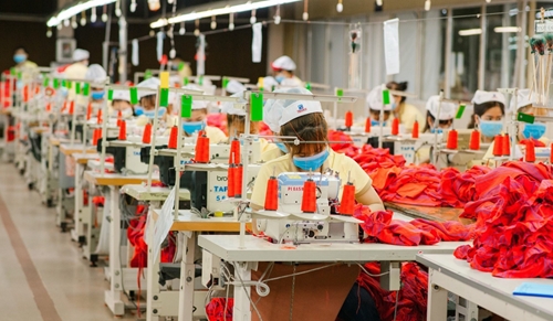 Hàng chục nghìn lao động trở lại sản xuất sau tết