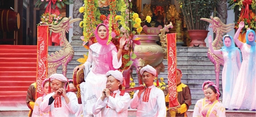Lễ hội góp phần tôn vinh bản sắc giá trị văn hóa Huế