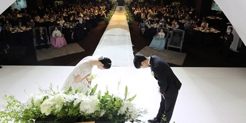 Tỷ lệ kết hôn ở Hàn Quốc tăng lần đầu tiên sau hơn một thập kỷ