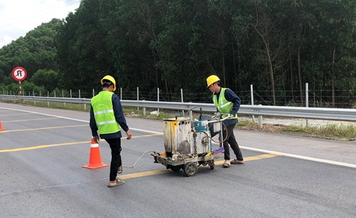 An toàn giao thông cho cao tốc Cam Lộ-La Sơn