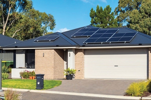 Australia đầu tư 653 triệu USD đẩy mạnh sản xuất pin mặt trời trong nước