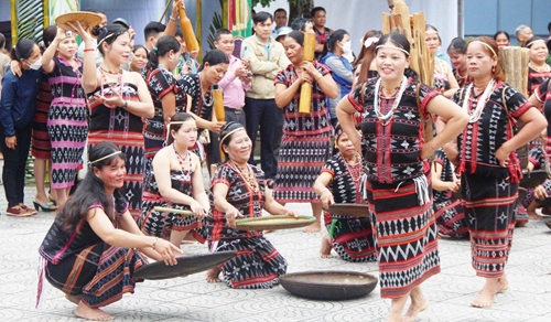 Lễ hội  bản sắc văn hóa cộng đồng dân tộc thiểu số