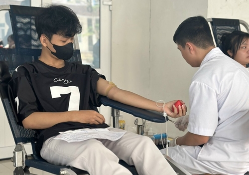 Nhiều đơn vị tham gia hiến máu, hiến tiểu cầu tình nguyện
