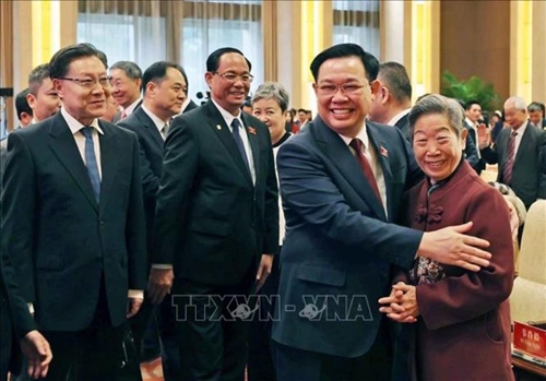 Chủ tịch Quốc hội Vương Đình Huệ dự Gặp gỡ hữu nghị nhân dân Việt Nam - Trung Quốc