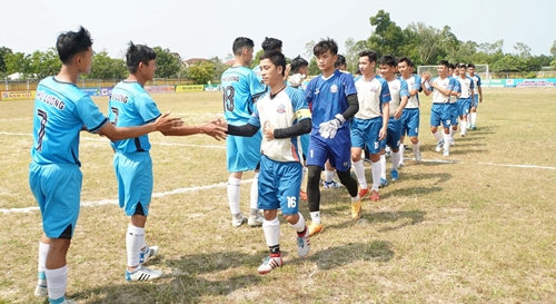 Khai mạc giải bóng đá truyền thống huyện Phú Vang