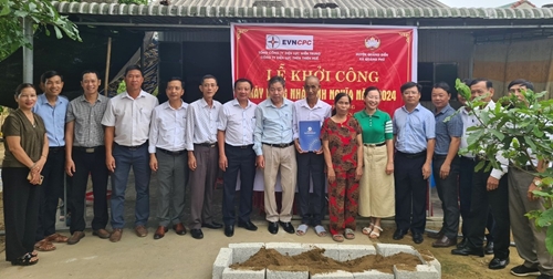 Khởi công xây nhà cho hộ nghèo ở Quảng Điền