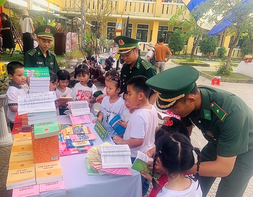 Tổ chức ngày sách và văn hoá đọc Việt Nam