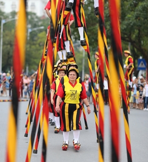 Đoàn Cà kheo Vương quốc Bỉ lần thứ 5 tham gia Festival Huế