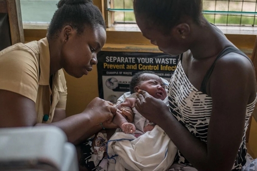 Thêm 3 nước triển khai vaccine sốt rét