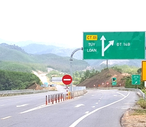 Mở rộng cao tốc La Sơn- Hòa Liên lên 4 làn xe