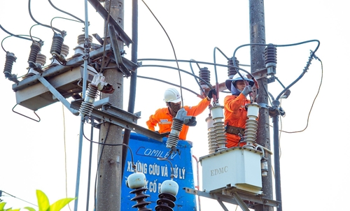 Cấp điện an toàn, ổn định cho Khu công nghiệp Phú Bài
