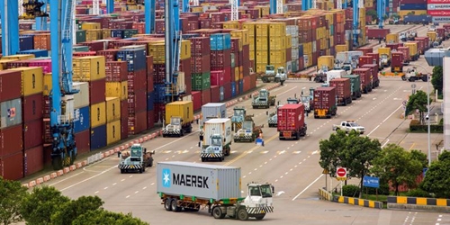Xuất nhập khẩu của Trung Quốc tăng trưởng trở lại, báo hiệu nhu cầu phục hồi